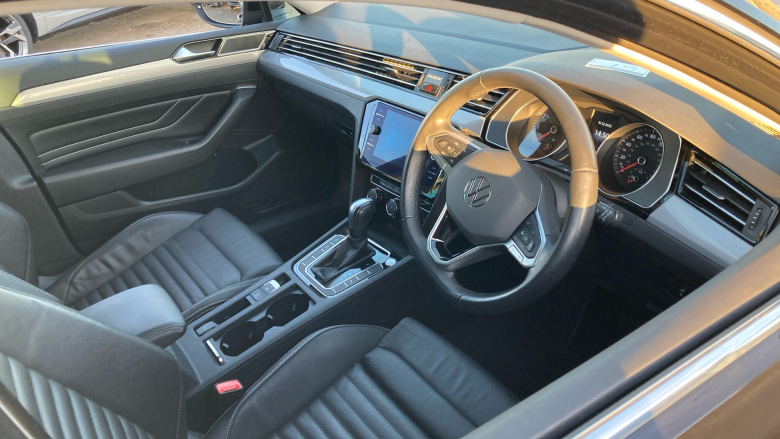 Volkswagen Passat 1.5 TSI EVO SEL 5dr DSG Petrol Estate